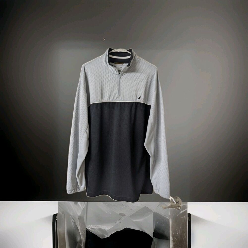 Nautica Quarter Zip Pullover  Men's Size Large Black & Gray